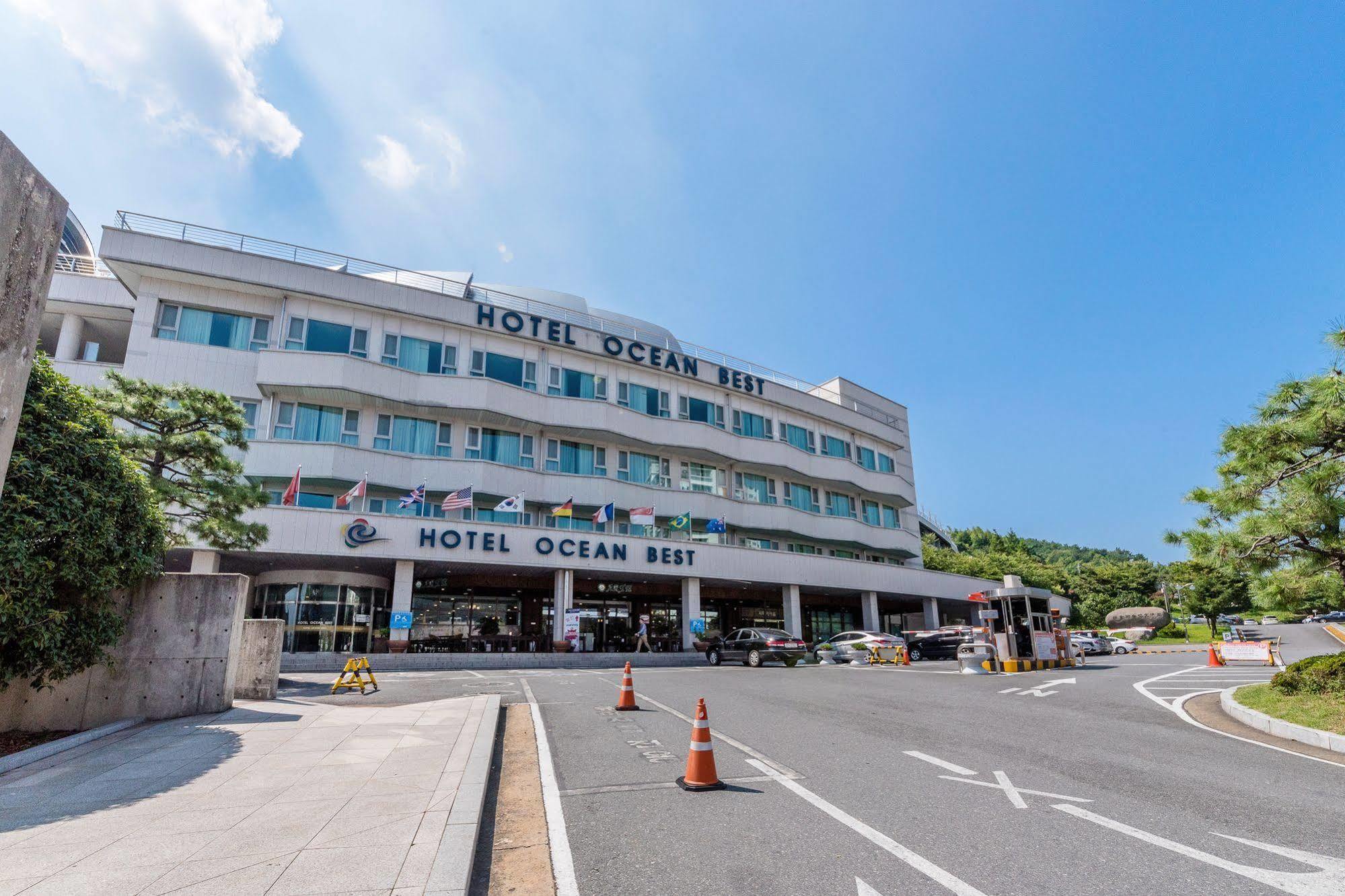 Hotel Homefourest Kodzse Kültér fotó
