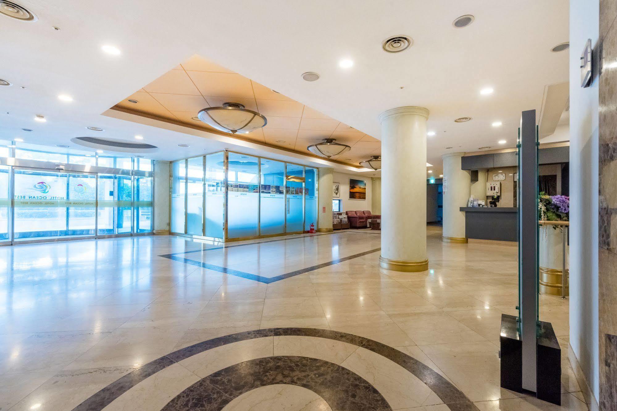 Hotel Homefourest Kodzse Kültér fotó
