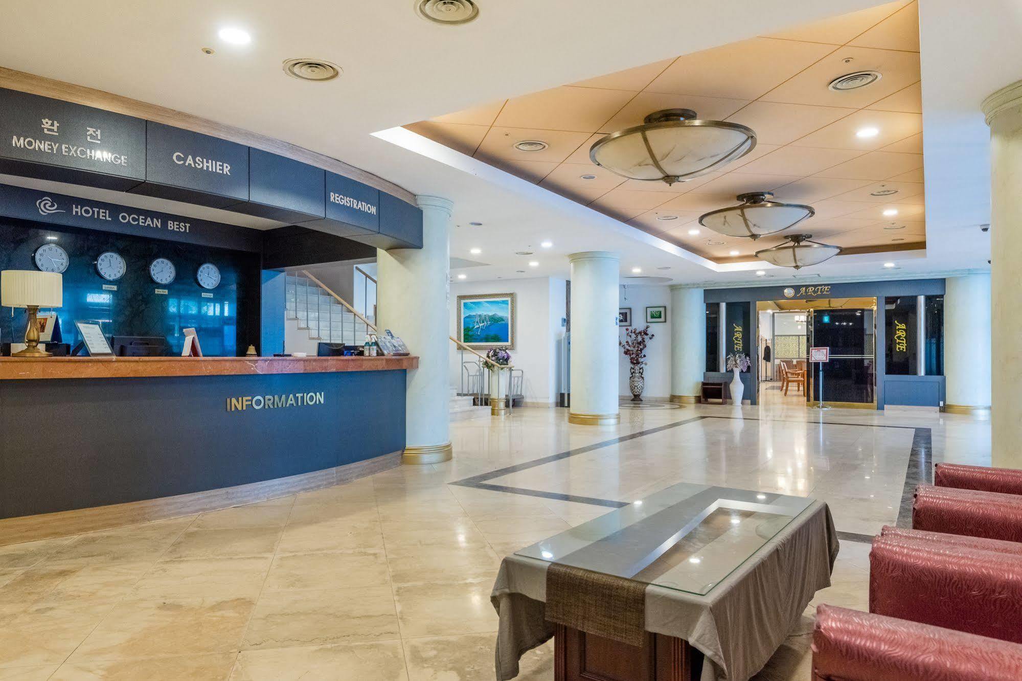 Hotel Homefourest Kodzse Kültér fotó
