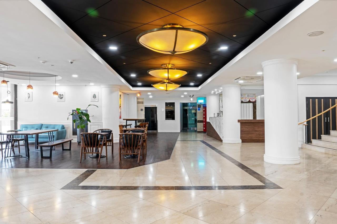 Hotel Homefourest Kodzse Kültér fotó